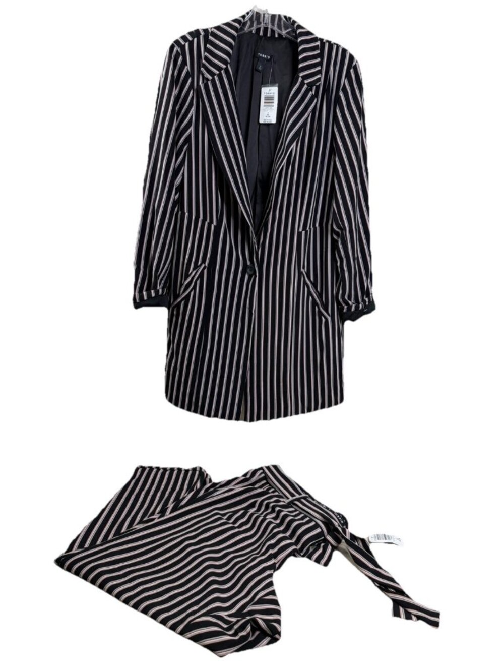 Torrid 18/20 Longline One Button Pinstripe Blk/Pnk/white Blazer & Pants Set NWT